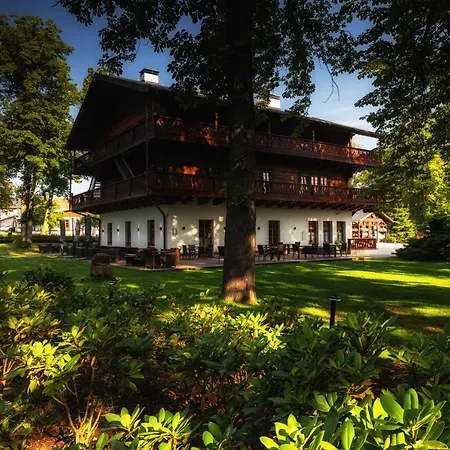 Dworzysko Holiday park Szczawno-Zdroj