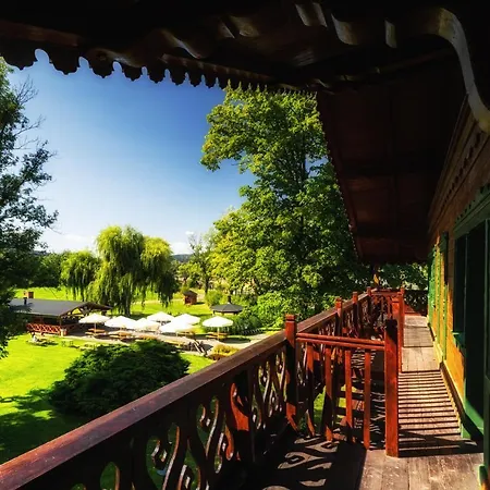 Dworzysko Holiday park 3*