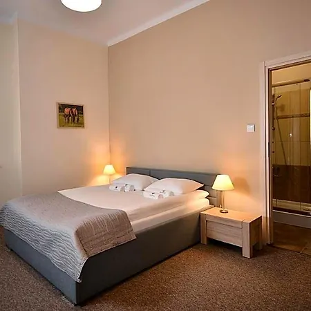 Dworzysko 4* شتشافنو-زدروي
